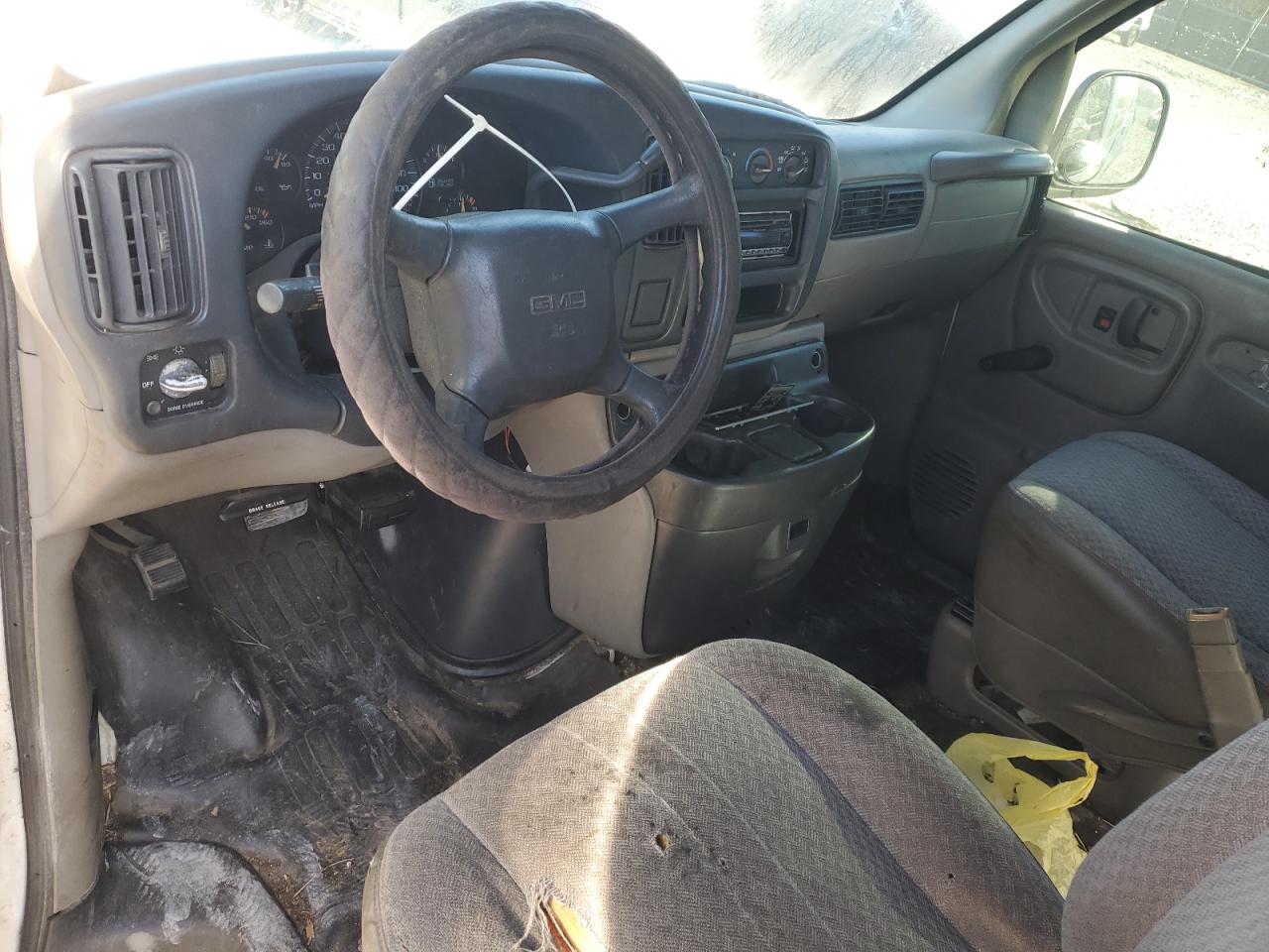 2000 GMC Savana 2500 Delivery Van VIN: 1GTFG25M2Y1900627 Lot: 92612645