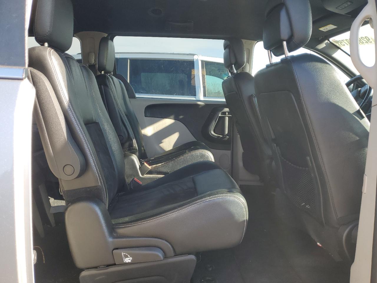 2019 Dodge Grand Caravan Sxt VIN: 2C4RDGCG9KR755363 Lot: 92884375