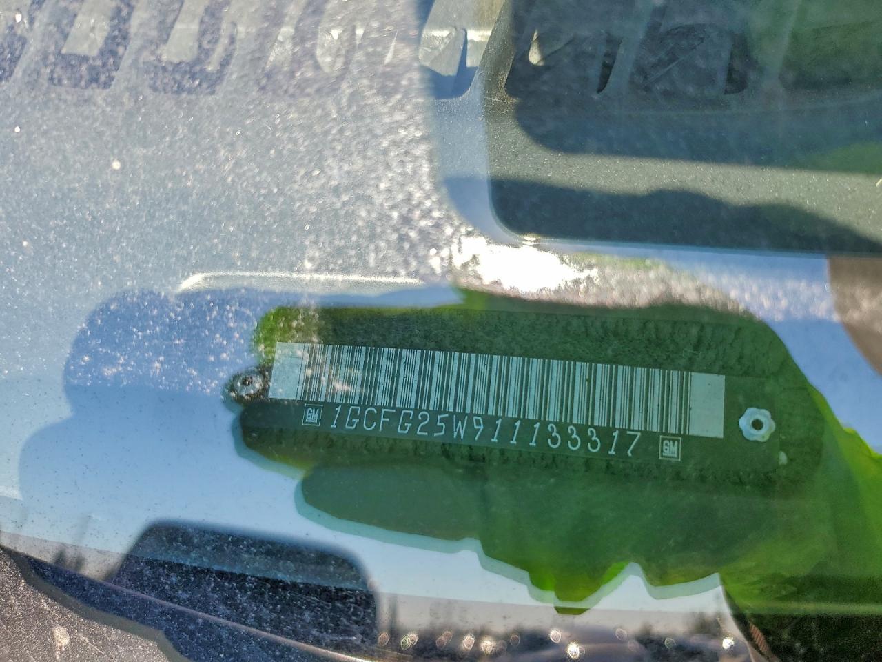 2001 Chevrolet Express G2500 VIN: 1GCFG25W911133317 Lot: 94119855