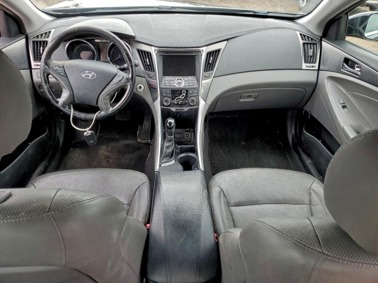 2015 Hyundai Sonata Hybrid VIN: KMHEC4A46FA138792 Lot: 94077525