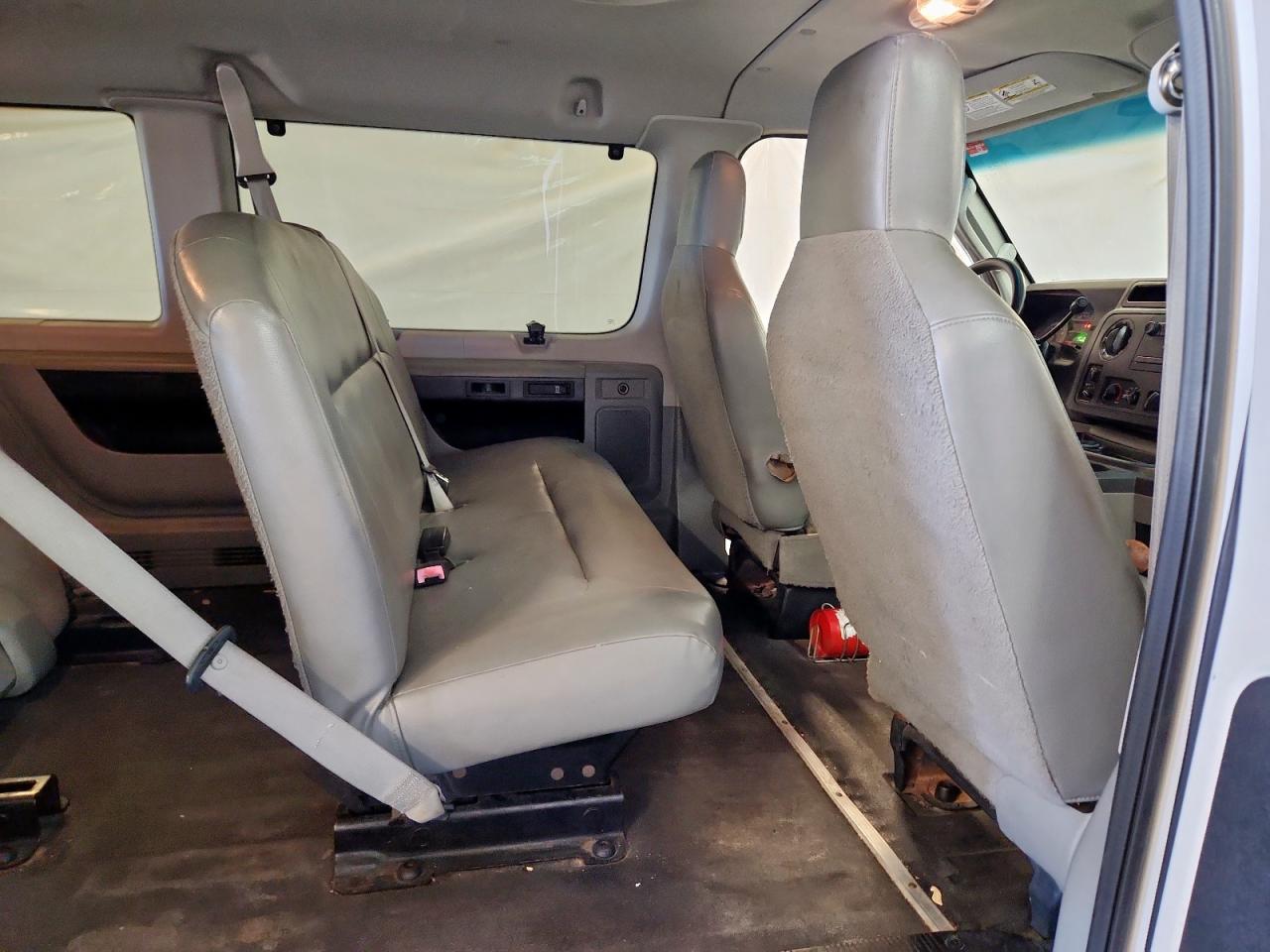 2009 Ford Econoline E350 Super Duty Wagon VIN: 1FBNE31LX9DA87711 Lot: 92680635