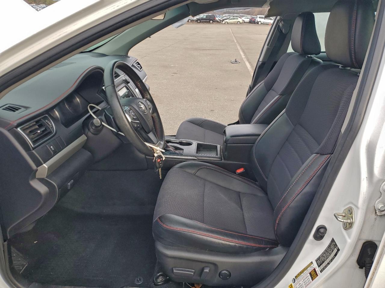 2017 Toyota Camry Le VIN: 4T1BF1FK8HU351812 Lot: 93768045