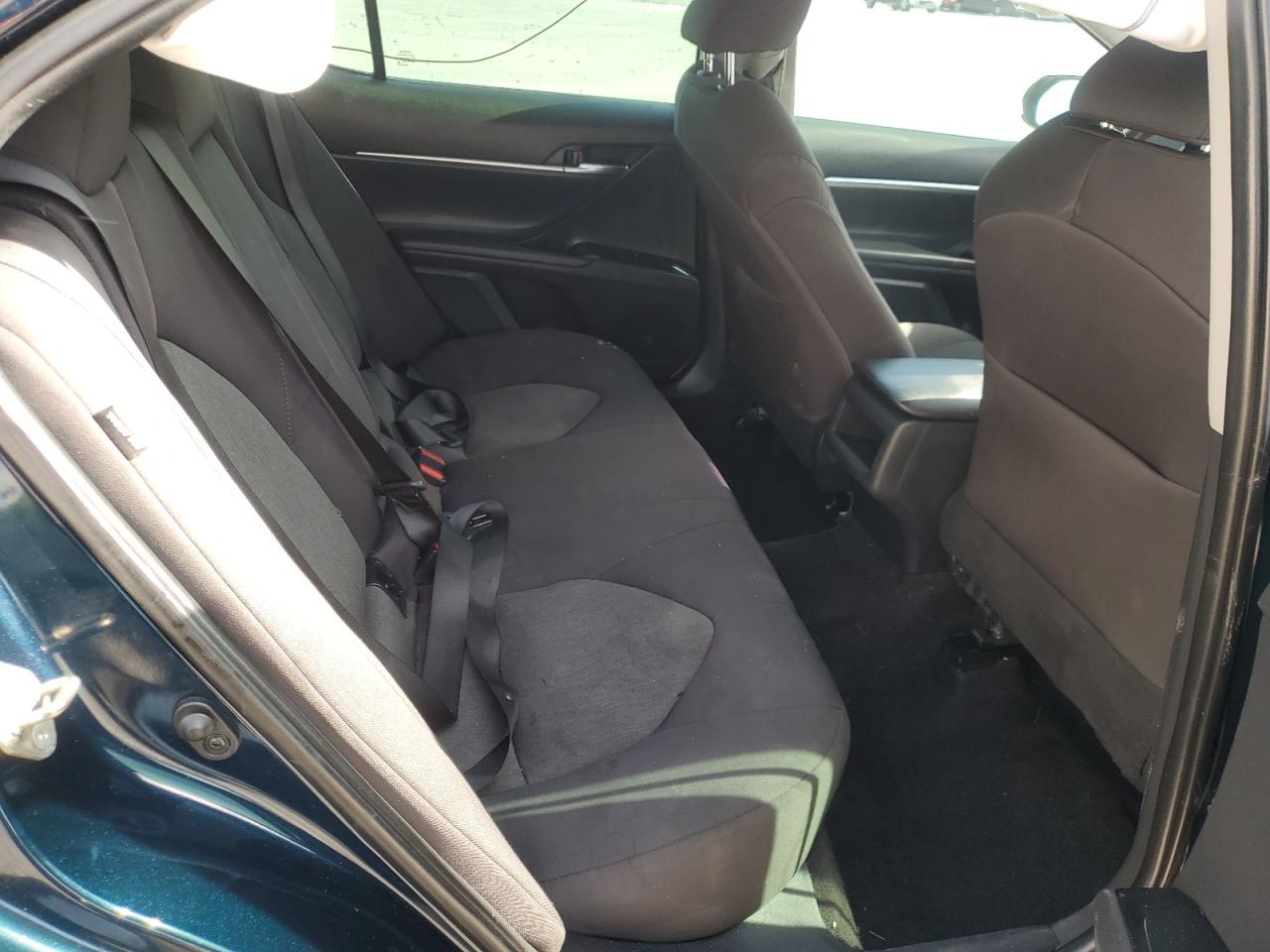 2020 Toyota Camry Le VIN: 4T1C11AK2LU869739 Lot: 92166645