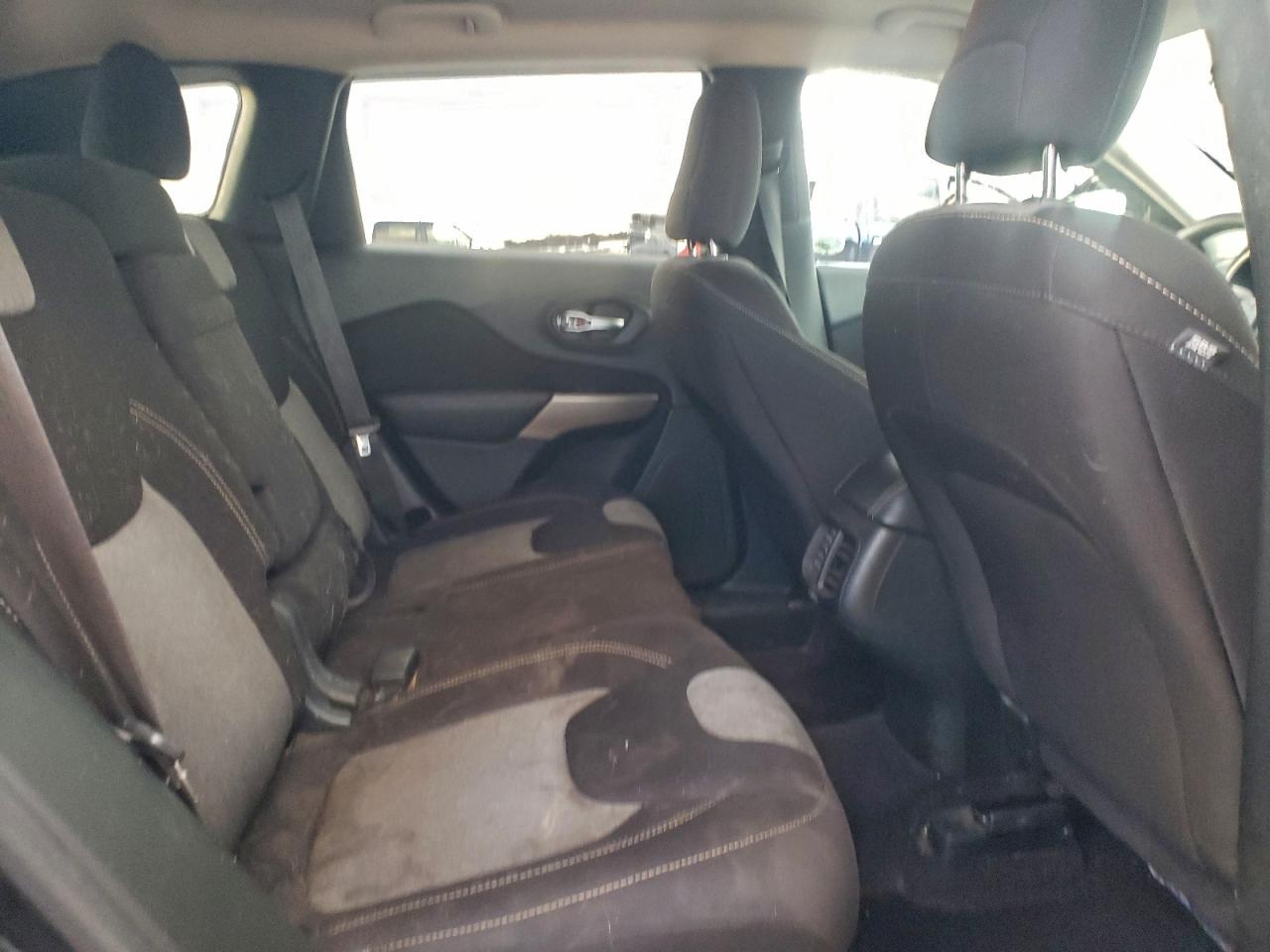 2017 Jeep Cherokee Sport VIN: 1C4PJLAB7HW642317 Lot: 93884075