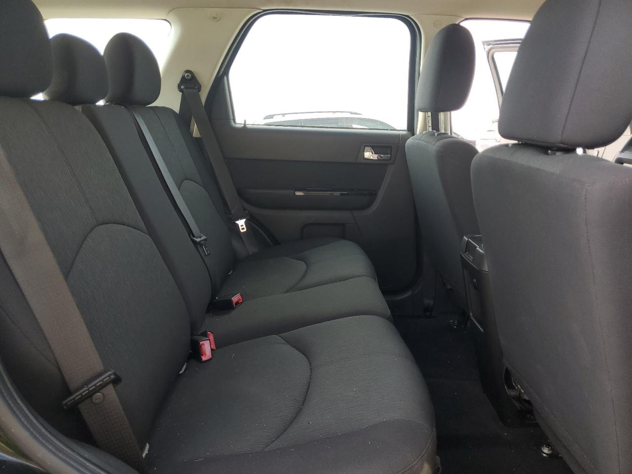 2010 Mazda Tribute I VIN: 4F2CY0C76AKM02299 Lot: 91715025