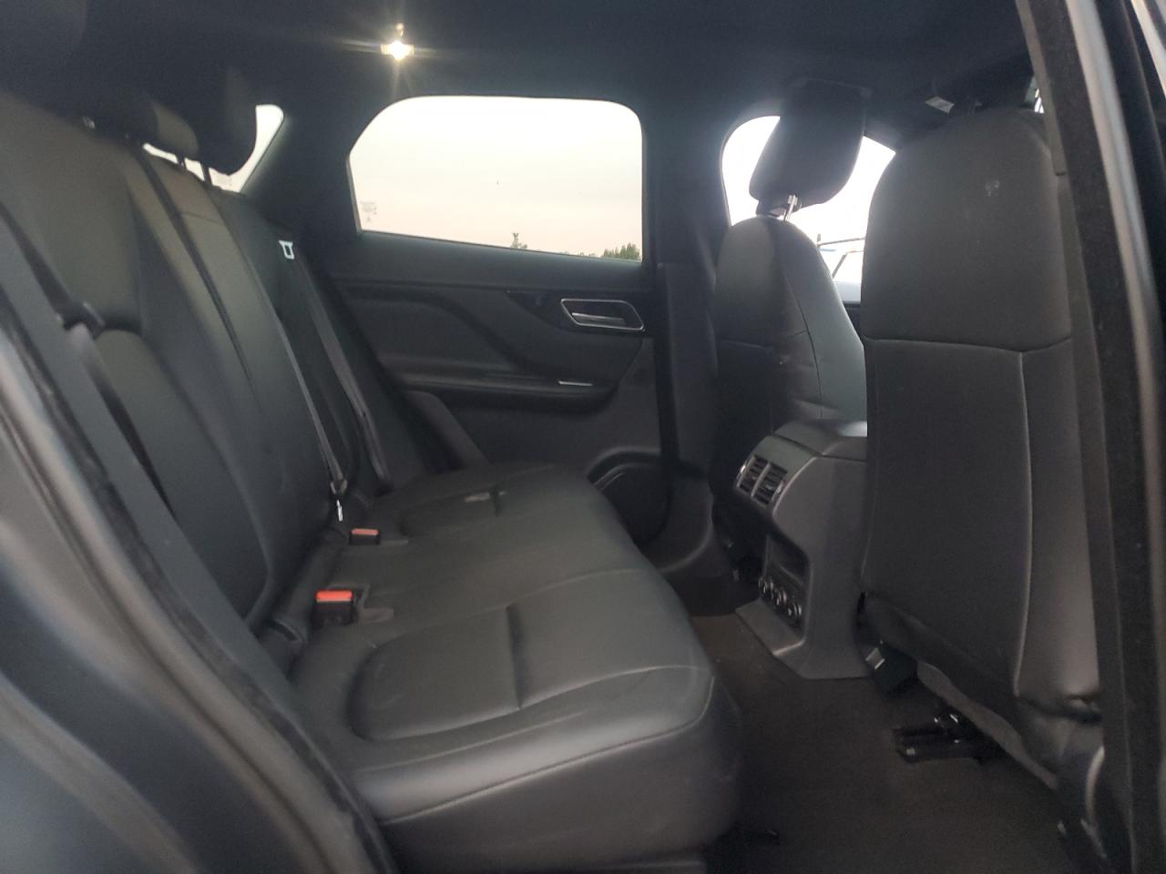 2019 Jaguar F-Pace Premium VIN: SADCJ2FX4KA609300 Lot: 92717575