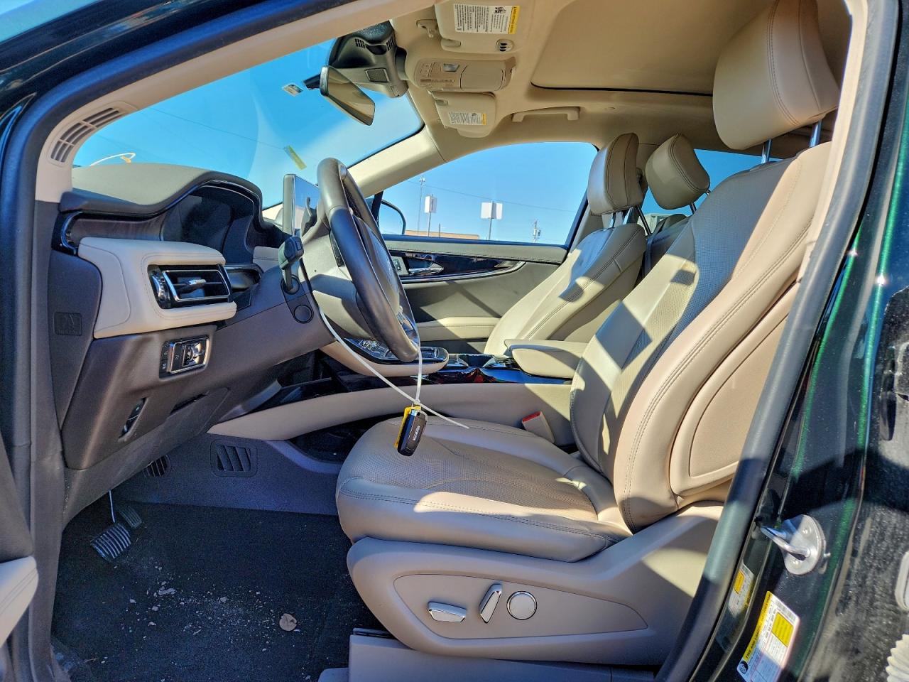 2021 Lincoln Nautilus Reserve VIN: 2LMPJ8KP5MBL14543 Lot: 94270035