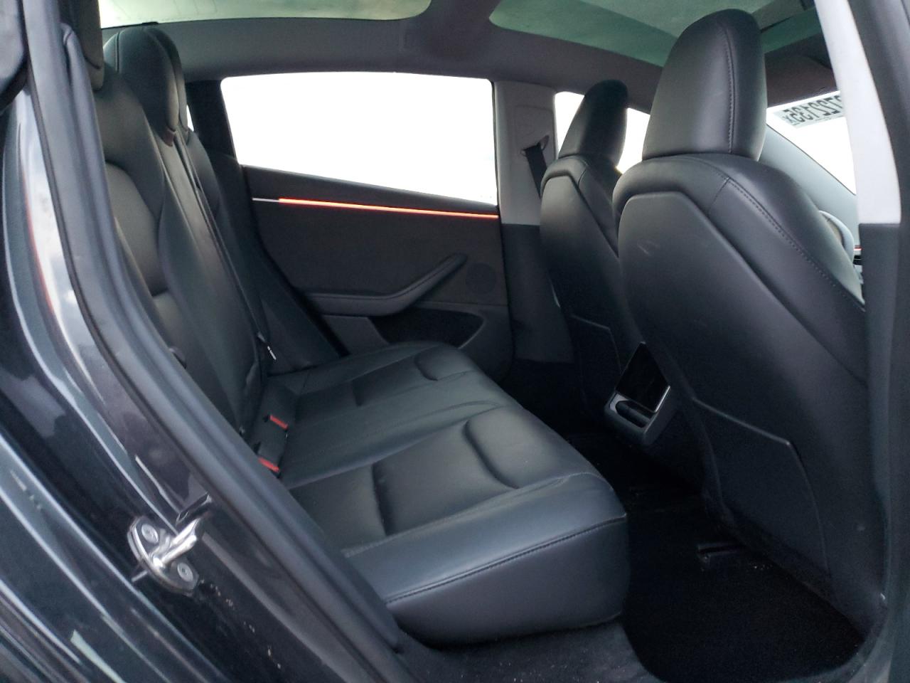 2024 Tesla Model 3 VIN: 5YJ3E1EB2RF811487 Lot: 92722135