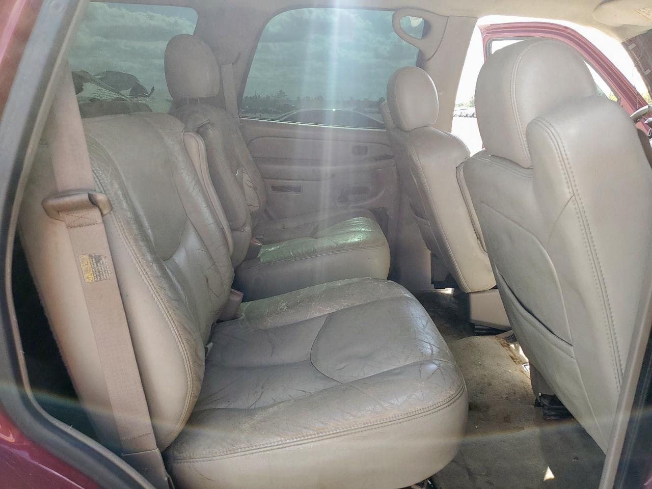 2004 Chevrolet Tahoe K1500 VIN: 1GNEK13Z74R127143 Lot: 92626555