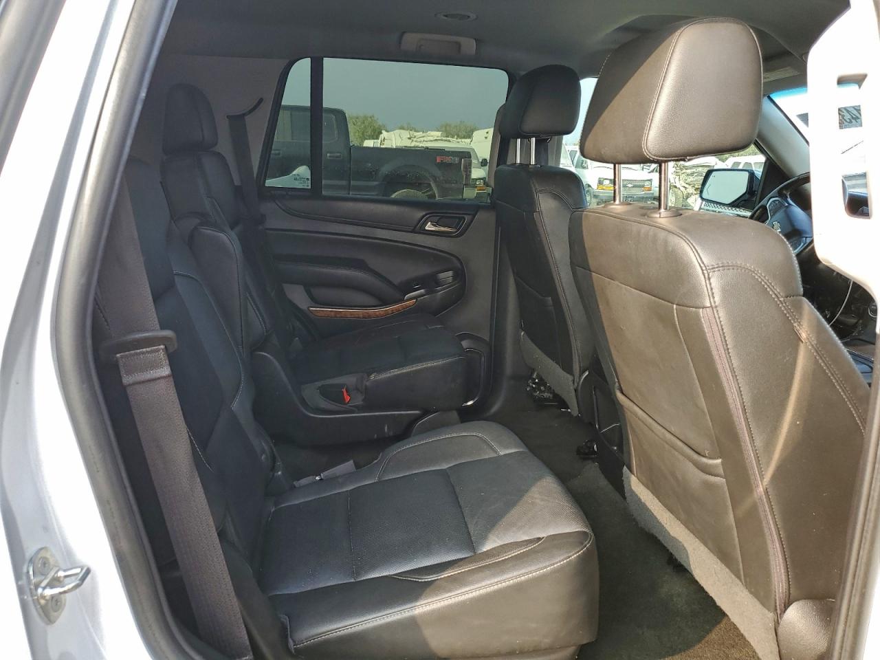2018 Chevrolet Tahoe K1500 Premier VIN: 1GNSKCKC6JR129649 Lot: 94143355