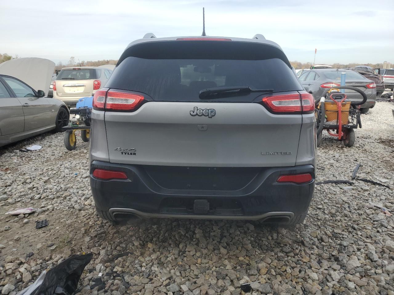 2015 Jeep Cherokee Limited VIN: 1C4PJMDSXFW640088 Lot: 90358205