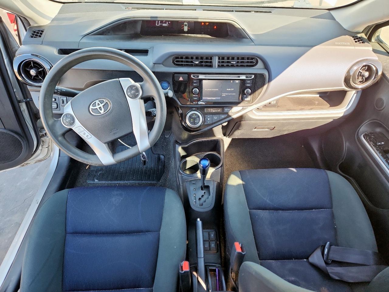 2015 Toyota Prius C VIN: JTDKDTB30F1581038 Lot: 90801295