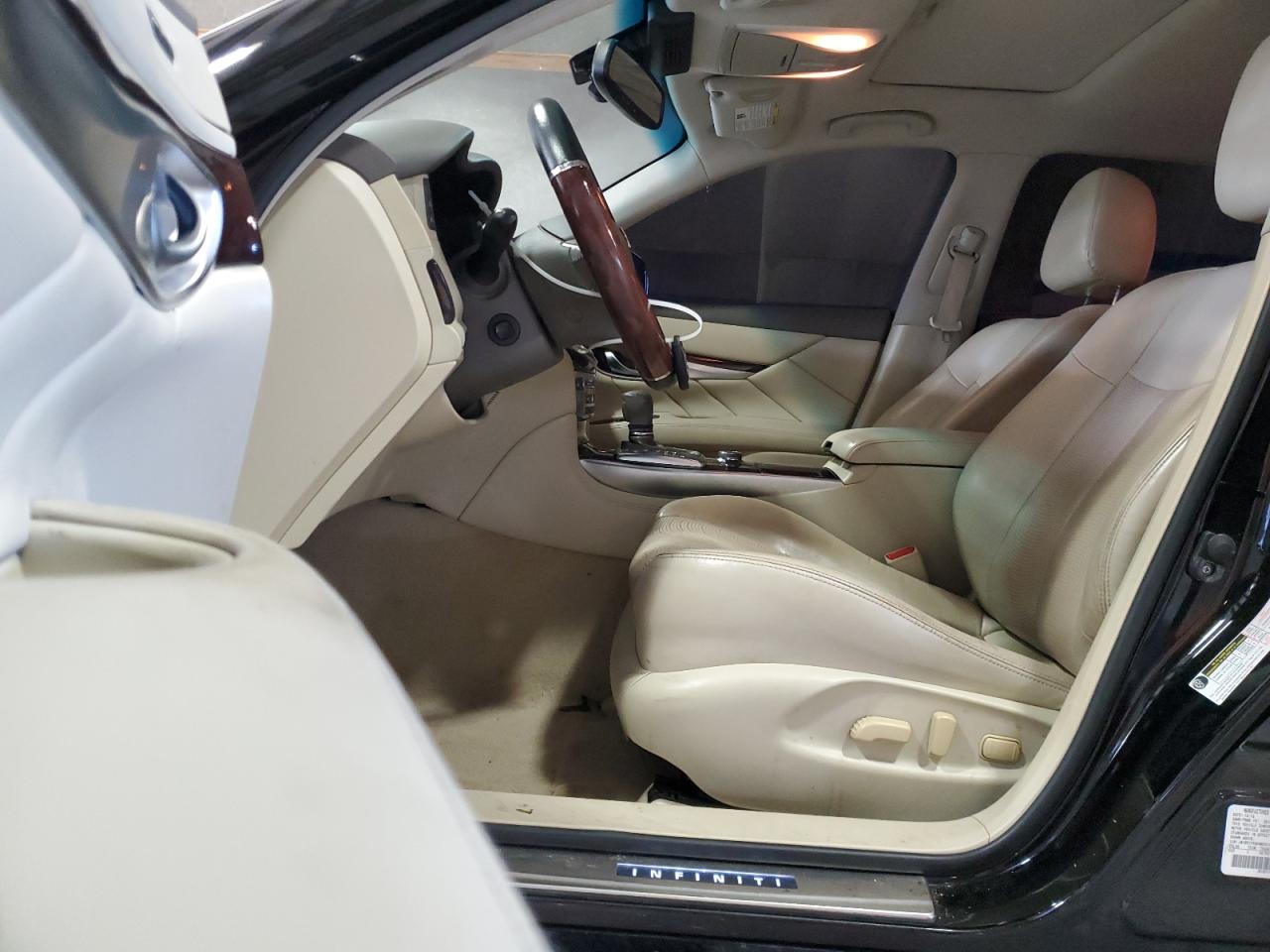 2015 Infiniti Q70L 3.7 VIN: JN1BY1PR9FM830797 Lot: 92259965