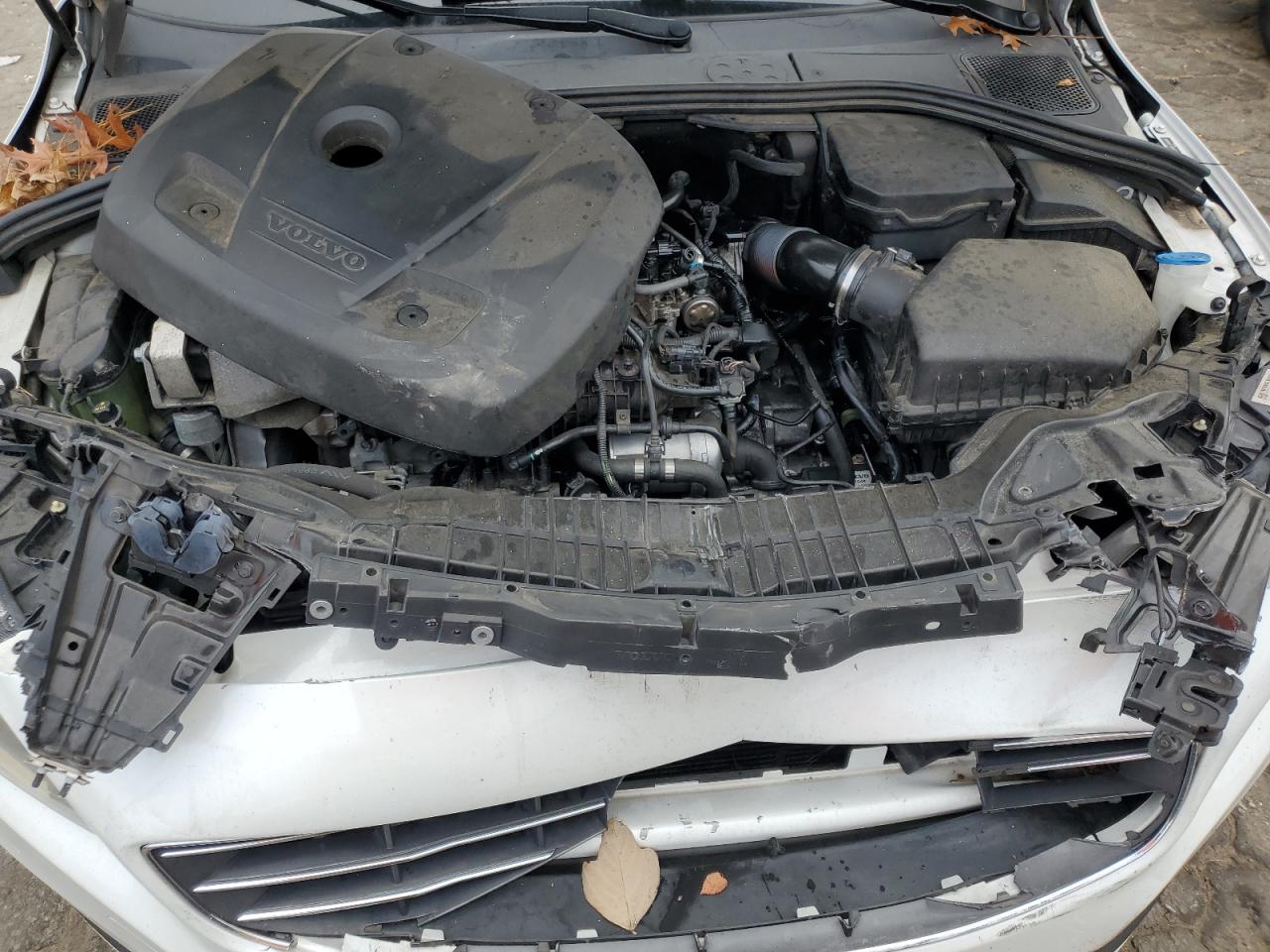 2017 Volvo S60 Premier VIN: LYV402TKXHB196098 Lot: 92935405