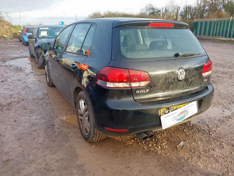 2011 VOLKSWAGEN GOLF SE TSI S-A 