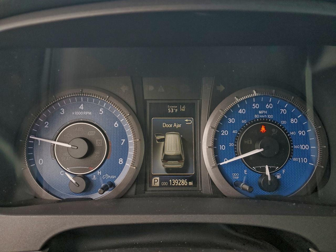 2018 Toyota Sienna Le VIN: 5TDKZ3DC9JS915366 Lot: 94792755