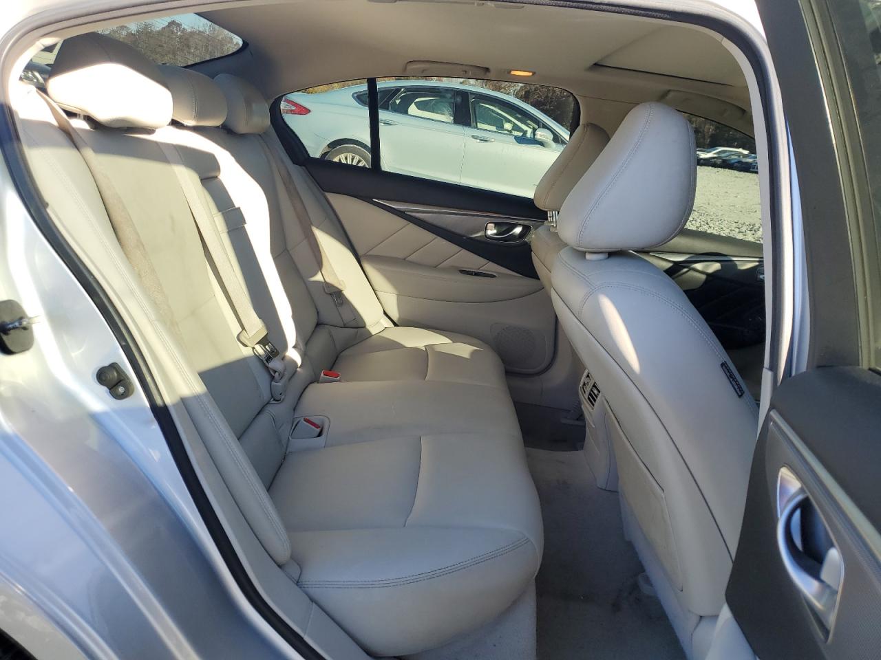 2017 Infiniti Q50 Premium VIN: JN1EV7AP1HM734861 Lot: 92532095