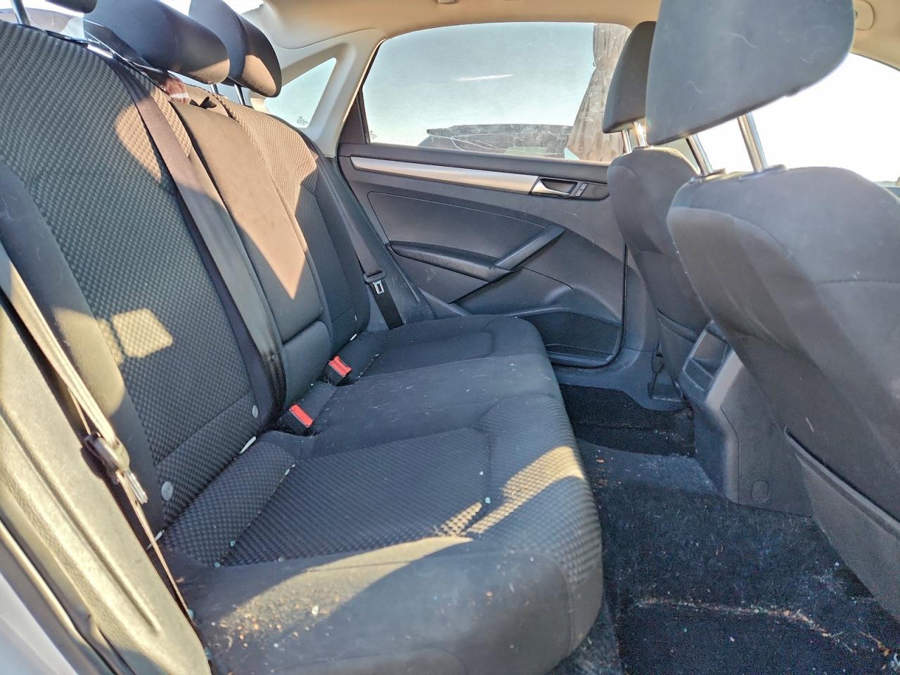 2013 Volkswagen Passat S VIN: 1VWAH7A39DC050041 Lot: 93972095