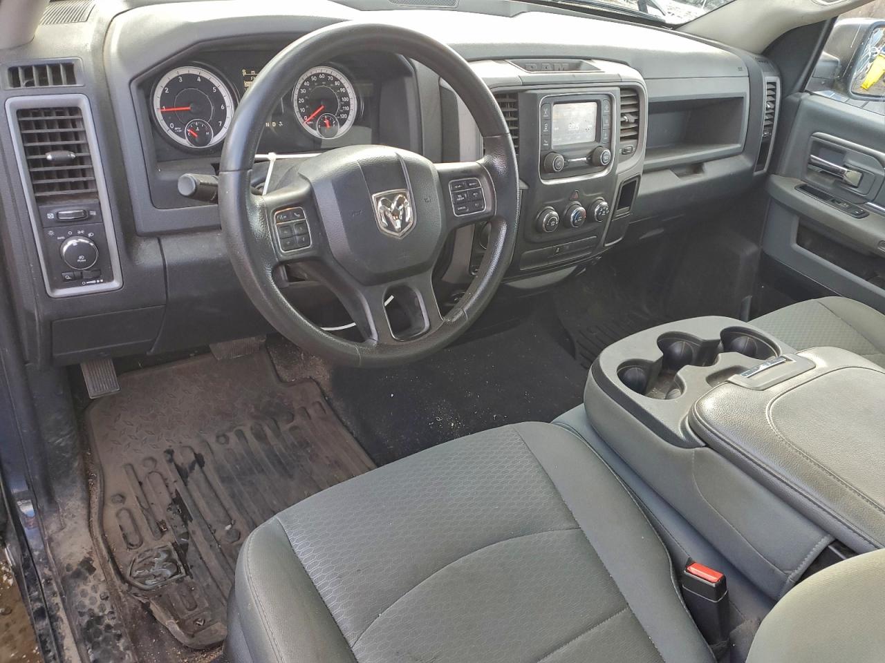 2017 Ram 1500 St VIN: 3C6JR7AT3HG523586 Lot: 94107005