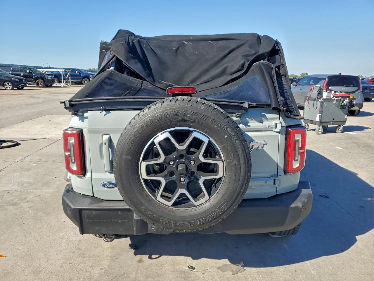 2023 Ford Bronco Base VIN: 1FMDE5BH2PLC19484 Lot: 91357805