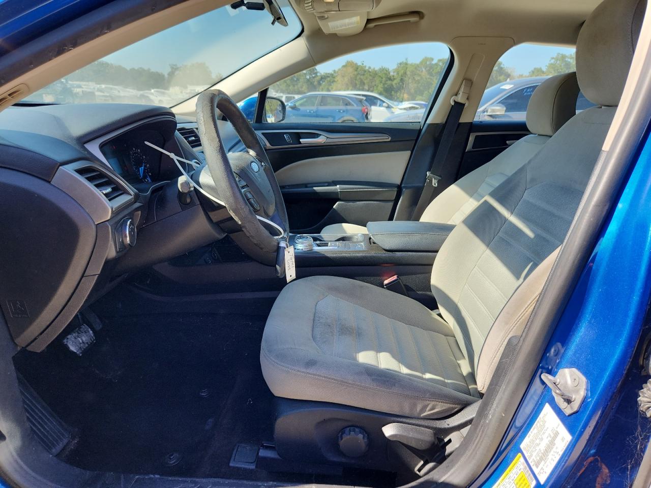 2017 Ford Fusion S VIN: 3FA6P0G73HR402900 Lot: 93270685