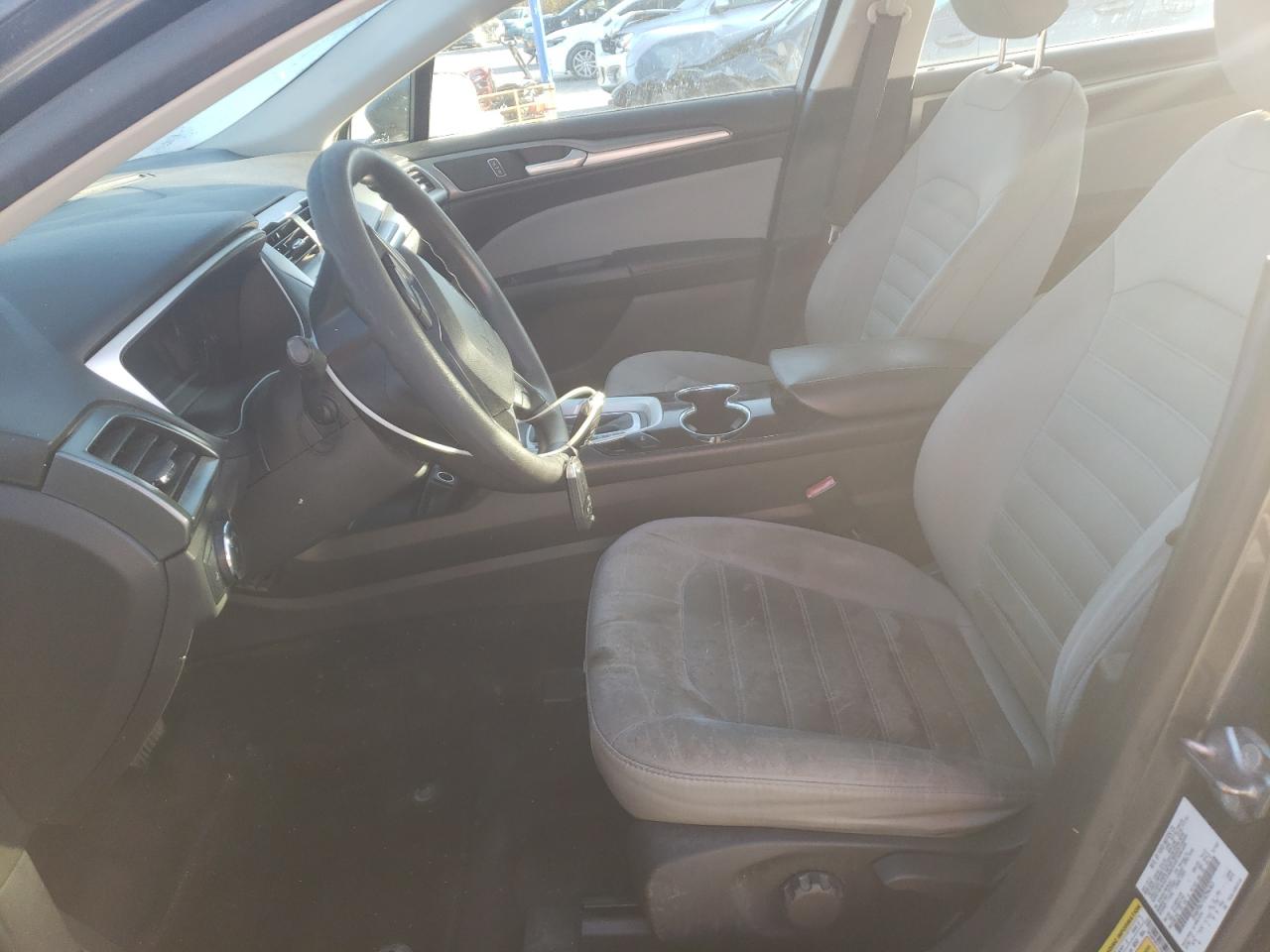 2015 Ford Fusion S VIN: 3FA6P0G71FR296363 Lot: 91729245