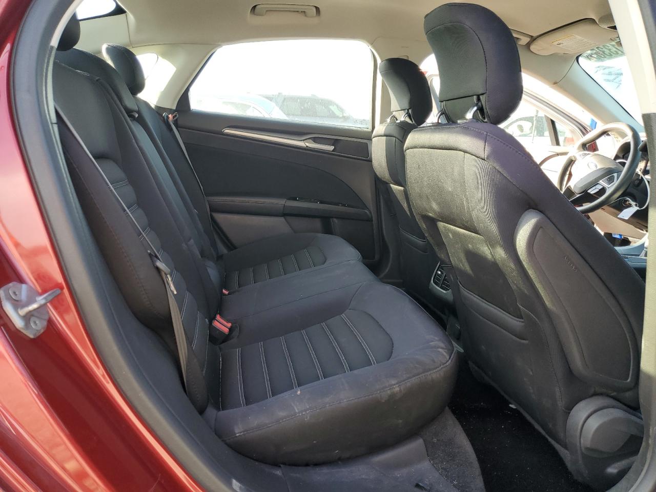 2014 Ford Fusion Se VIN: 3FA6P0H76ER303532 Lot: 92513355