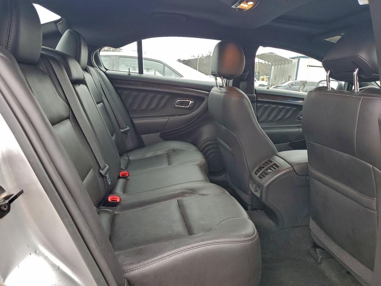 2015 Ford Taurus Limited VIN: 1FAHP2F88FG180230 Lot: 94044825