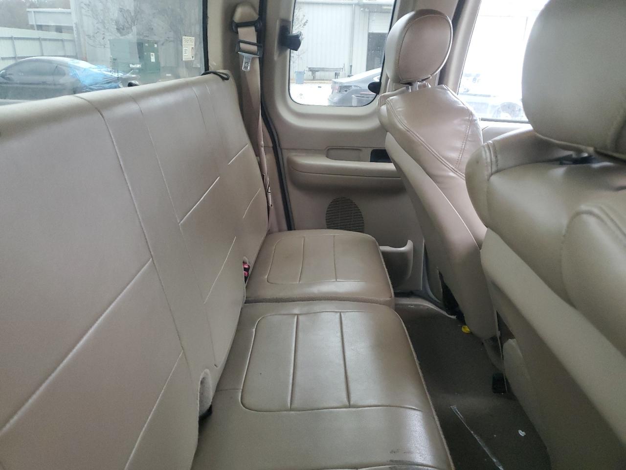 2002 Ford F150 VIN: 1FTRX17L42NB28661 Lot: 92951505