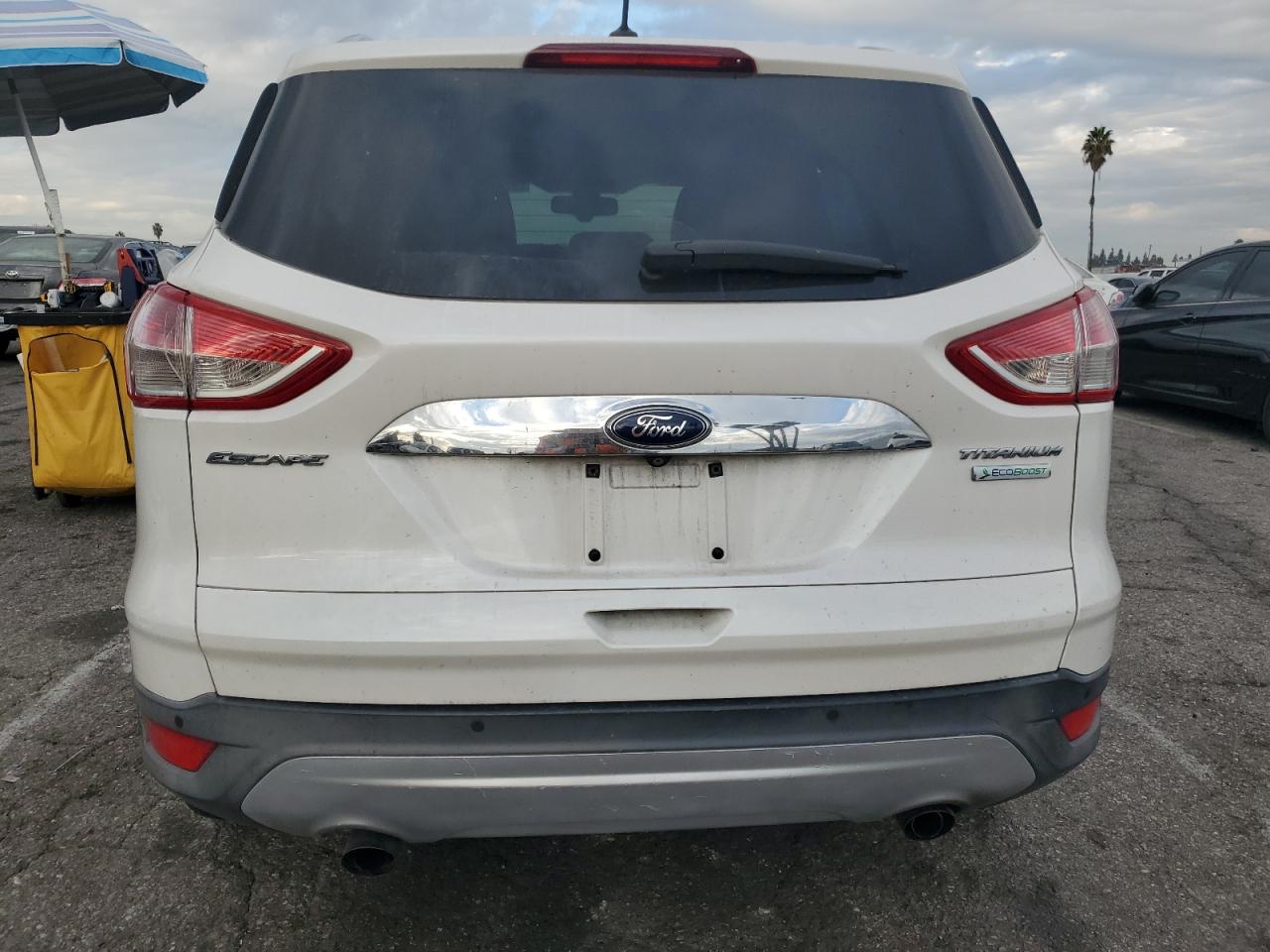 2014 Ford Escape Titanium VIN: 1FMCU0J9XEUA38913 Lot: 92259465