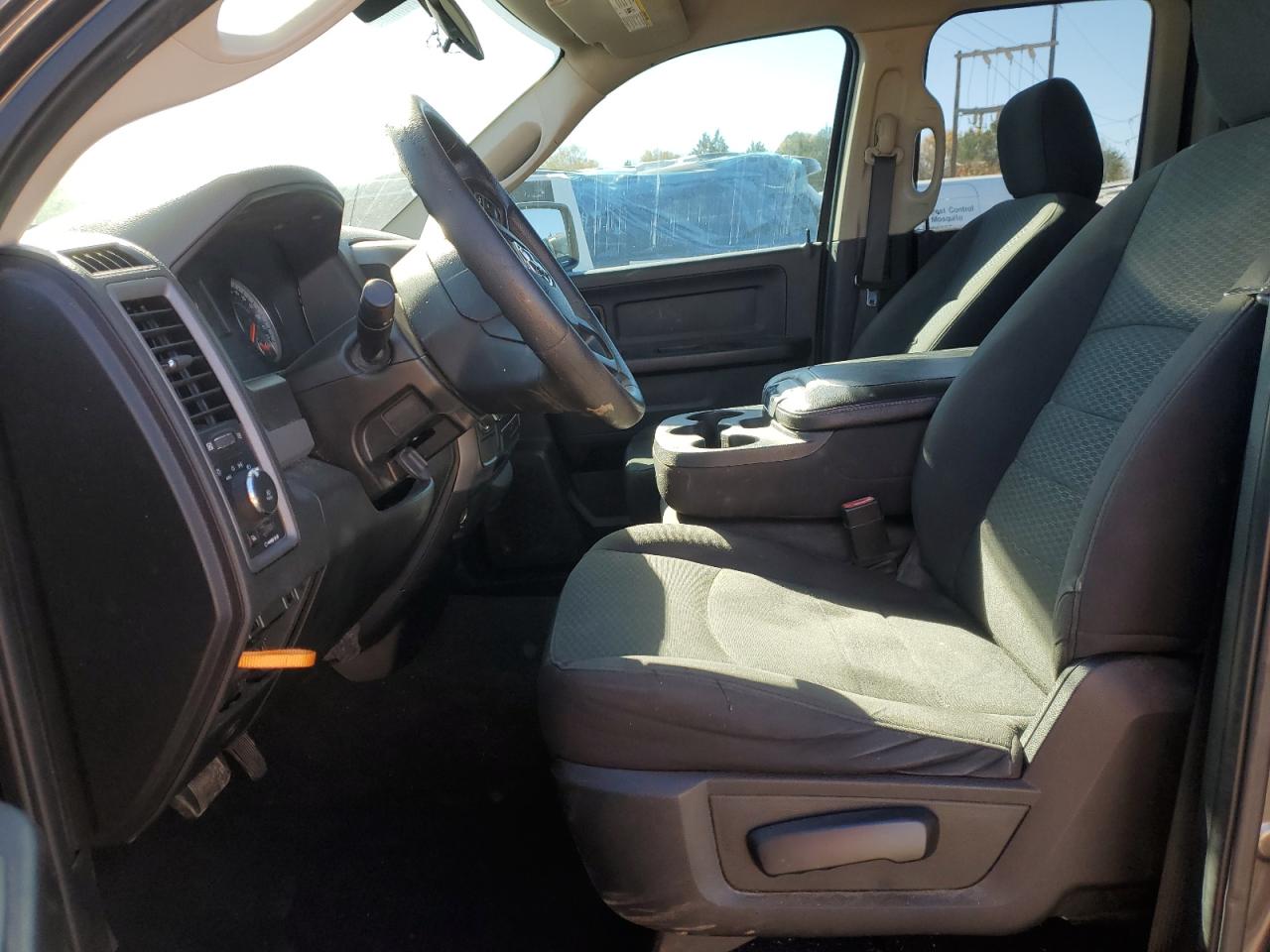 2019 Ram 1500 Classic Tradesman VIN: 1C6RR6FT3KS528499 Lot: 92590435