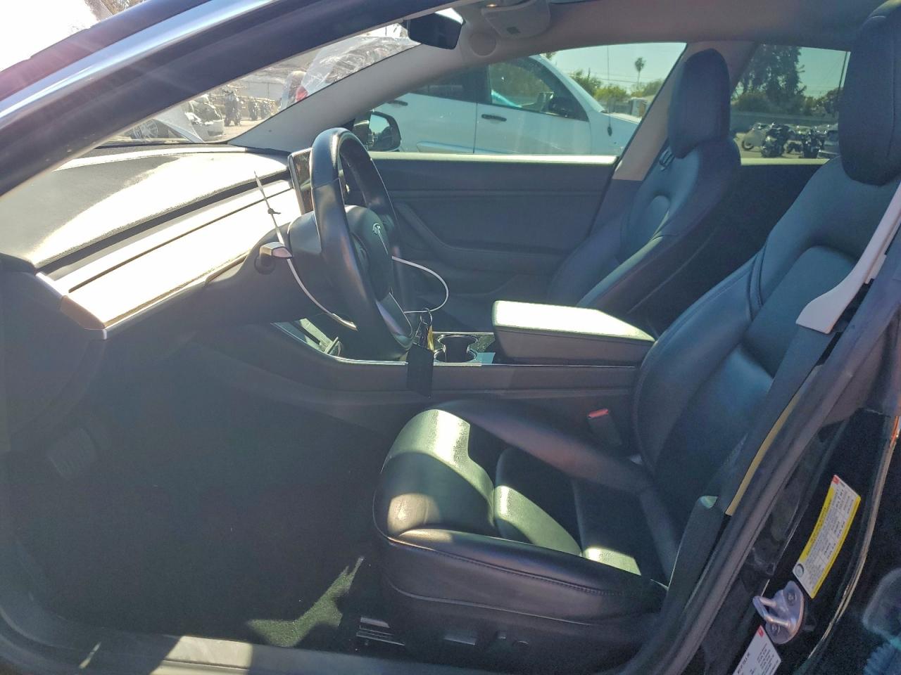 2018 Tesla Model 3 VIN: 5YJ3E1EA3JF173228 Lot: 93717545