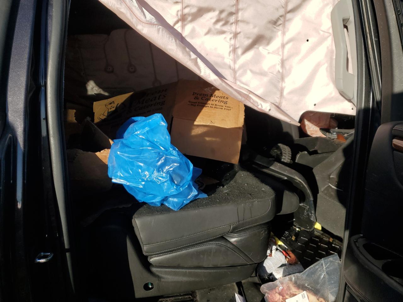 2017 Cadillac Escalade Esv Luxury VIN: 1GYS4HKJ3HR319198 Lot: 92344325