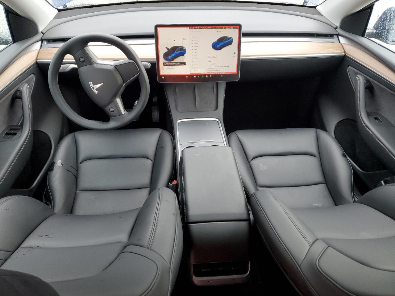 2025 Tesla Model Y VIN: 7SAYGDEE7SF290464 Lot: 93016905