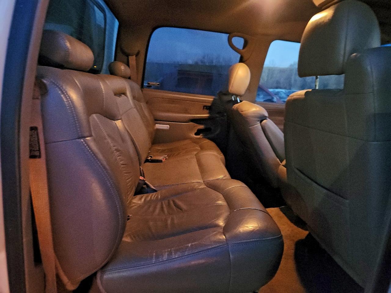 2001 GMC Sierra K2500 Heavy Duty VIN: 1GTHK23U31F109896 Lot: 94123535