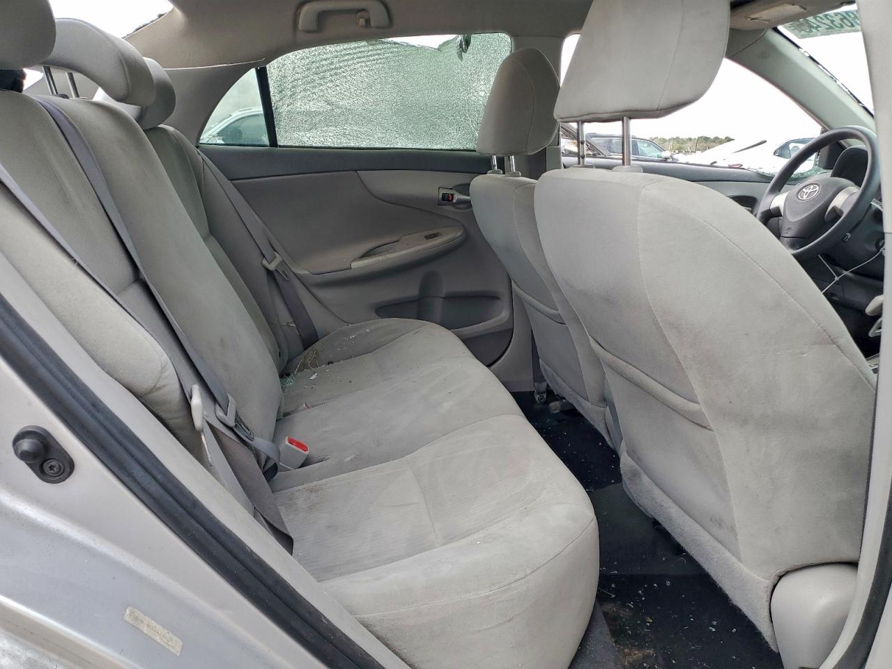 2010 Toyota Corolla Base VIN: 1NXBU4EE3AZ194733 Lot: 93863245