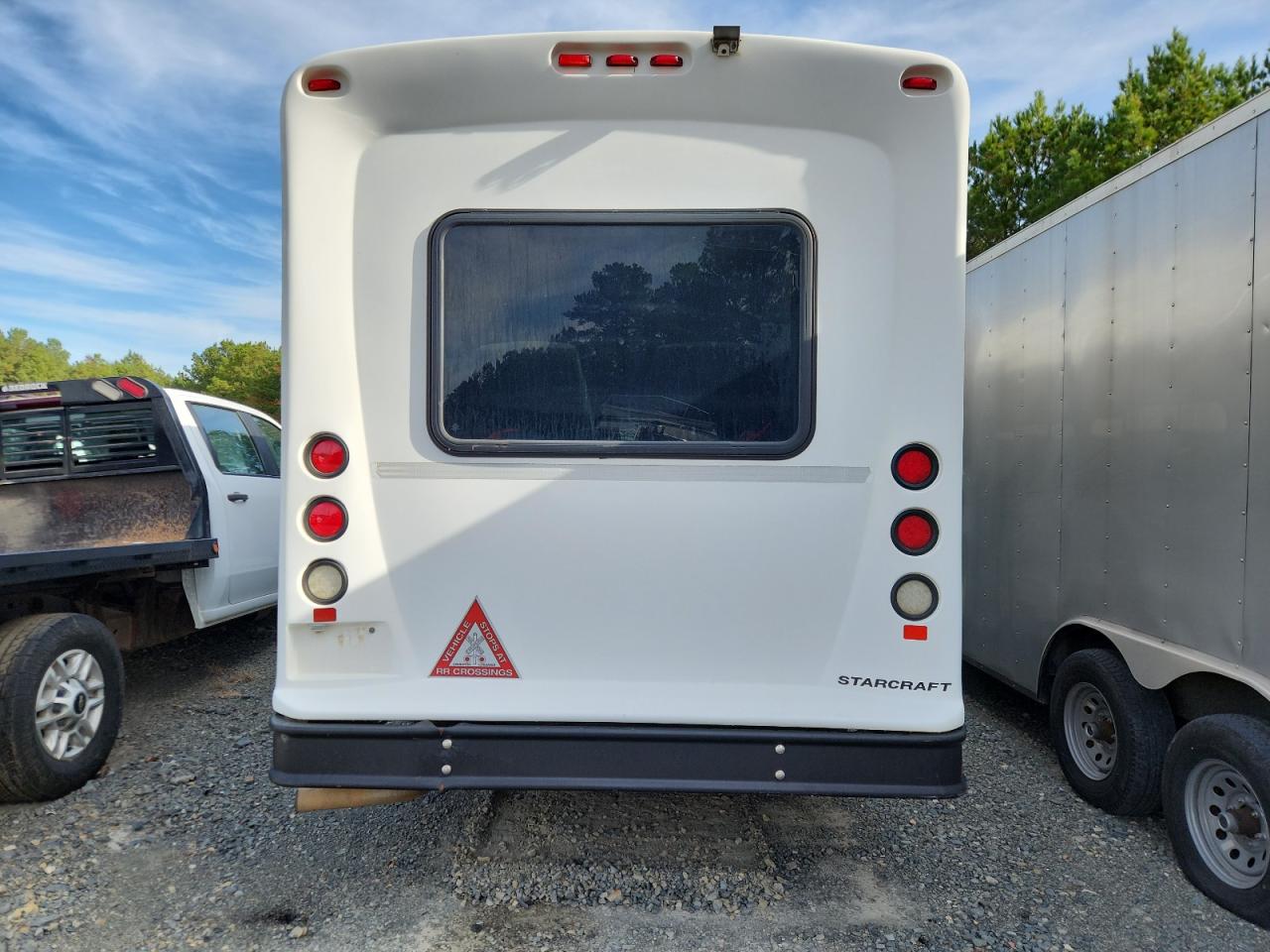 2018 Ford Econoline E350 Super Duty Cutaway Van VIN: 1FDEE3FS1JDC20996 Lot: 92626315