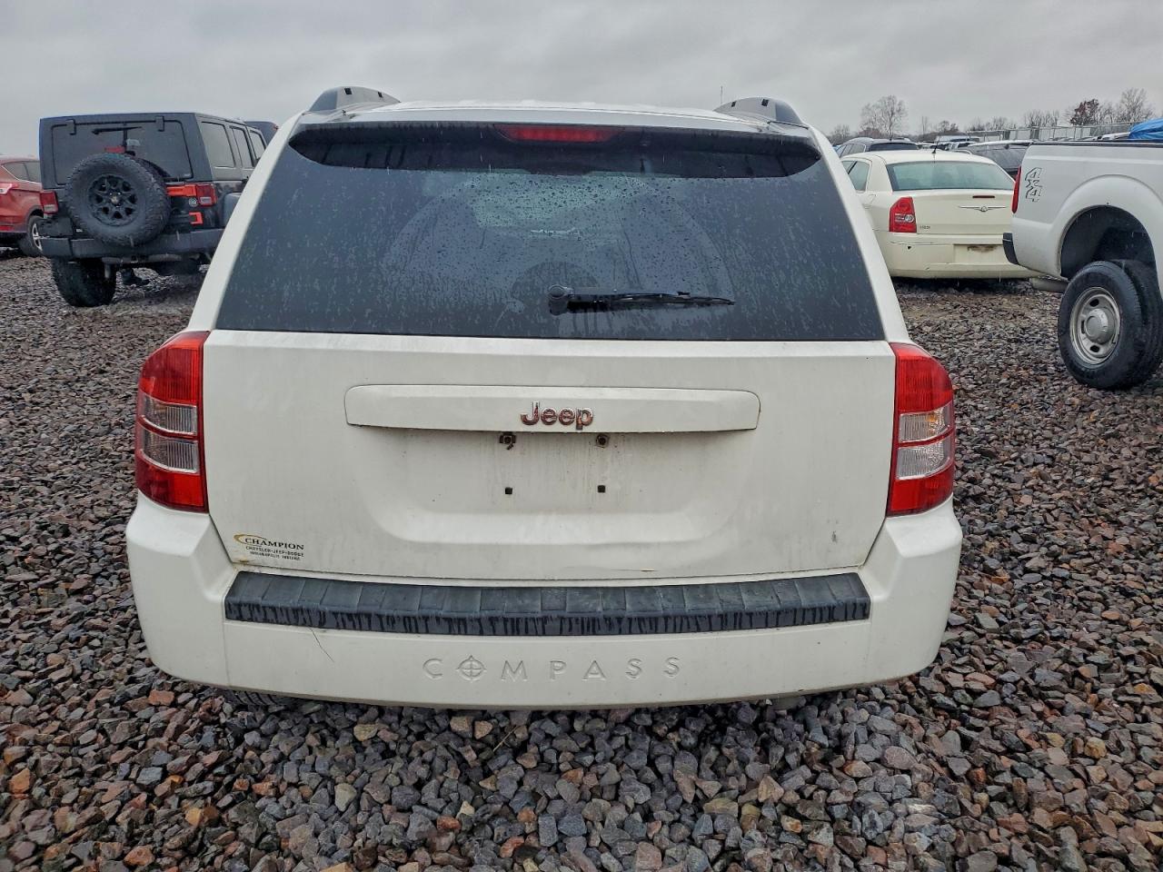 2007 Jeep Compass VIN: 1J8FT47W27D211005 Lot: 93518575