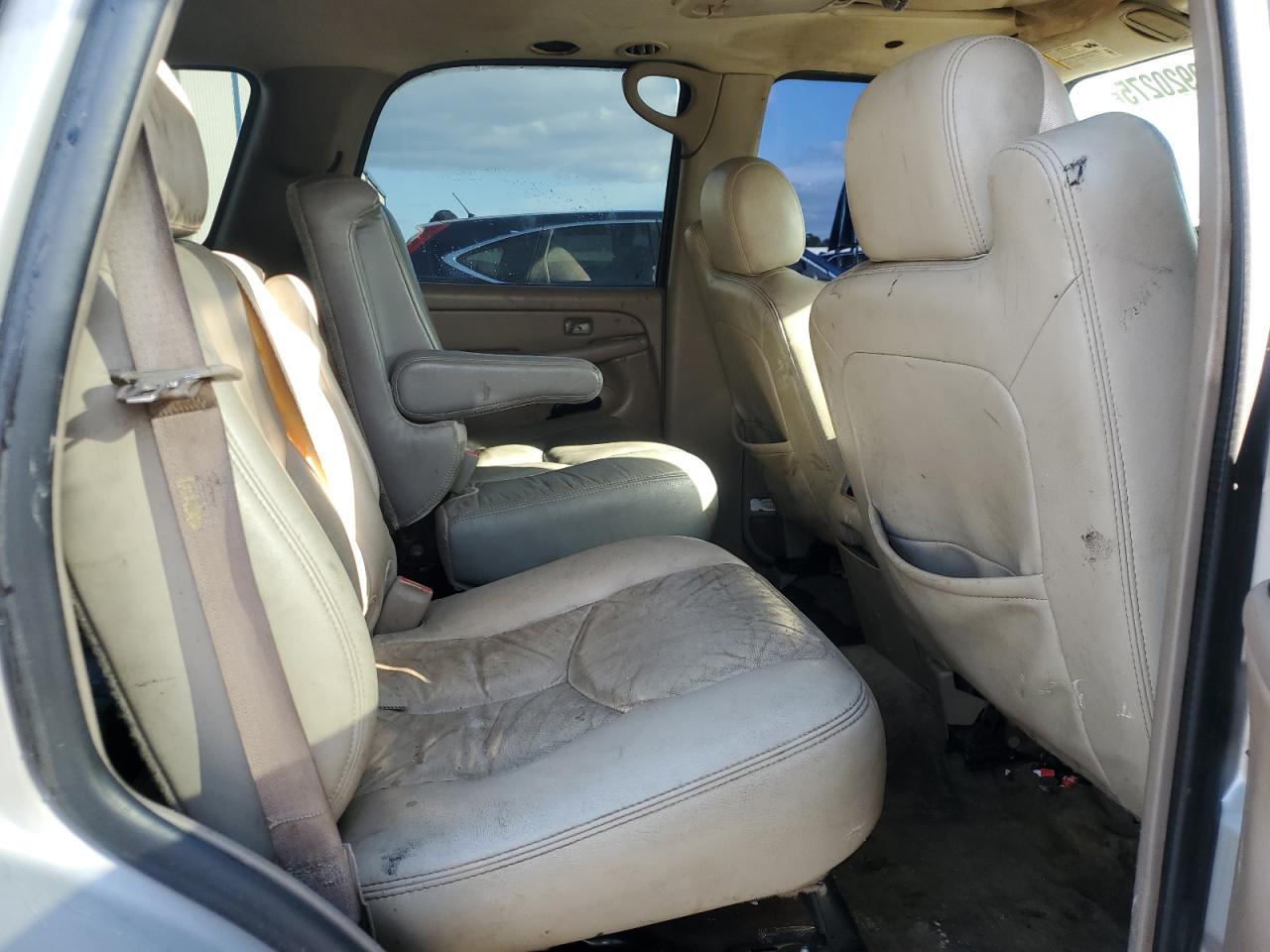 2005 Chevrolet Tahoe C1500 VIN: 1GNEC13T55R100243 Lot: 89920275