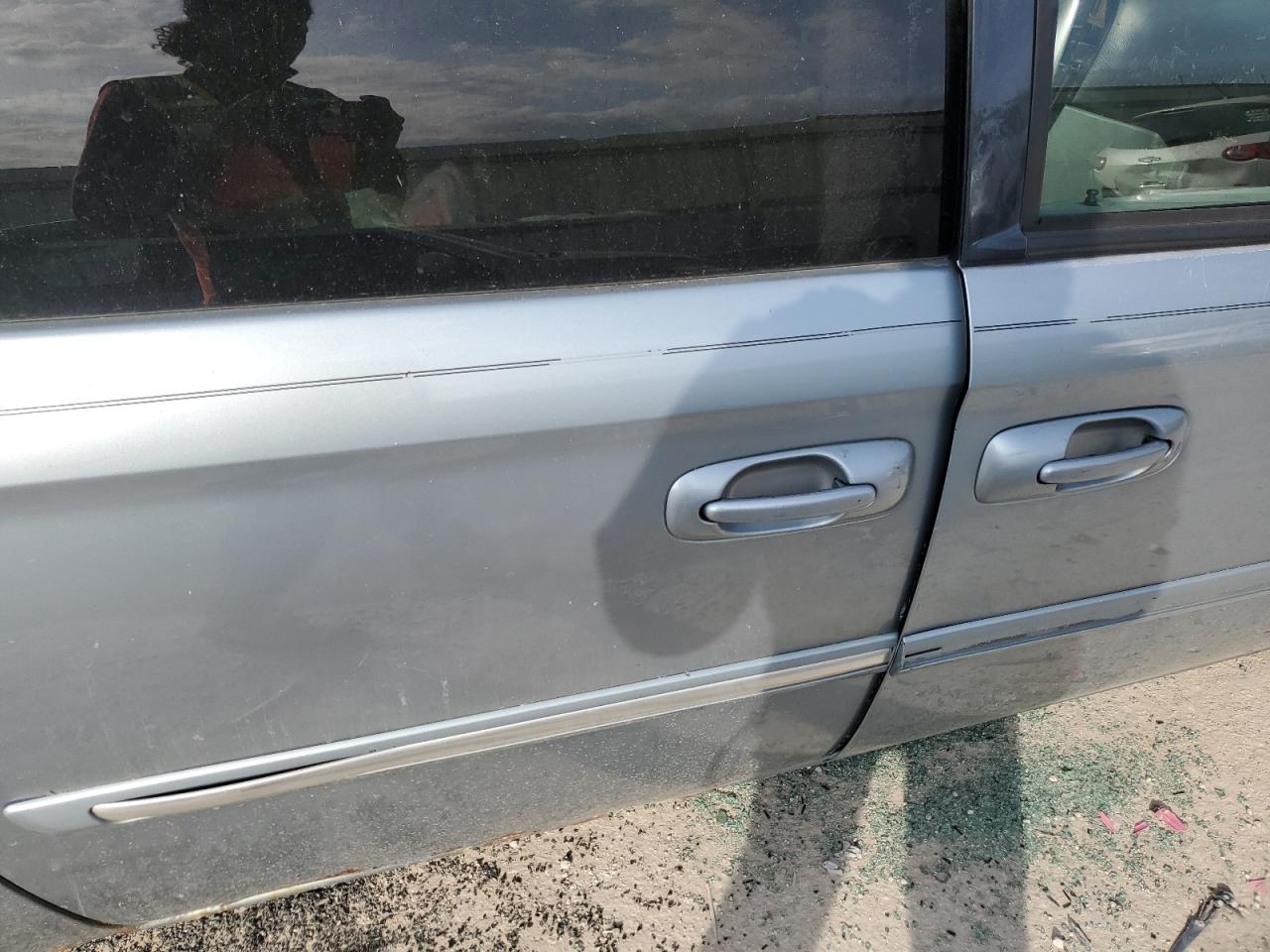 2005 Chrysler Town & Country Touring VIN: 2C4GP54L75R112898 Lot: 91808645