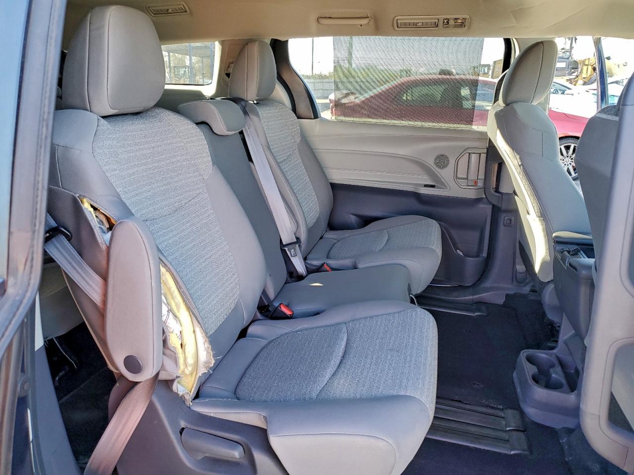 2021 Toyota Sienna Le VIN: 5TDKRKEC9MS020912 Lot: 94213185