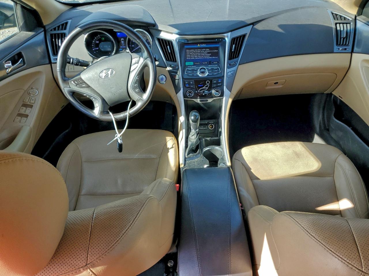 2013 Hyundai Sonata Hybrid VIN: KMHEC4A4XDA079890 Lot: 94092245