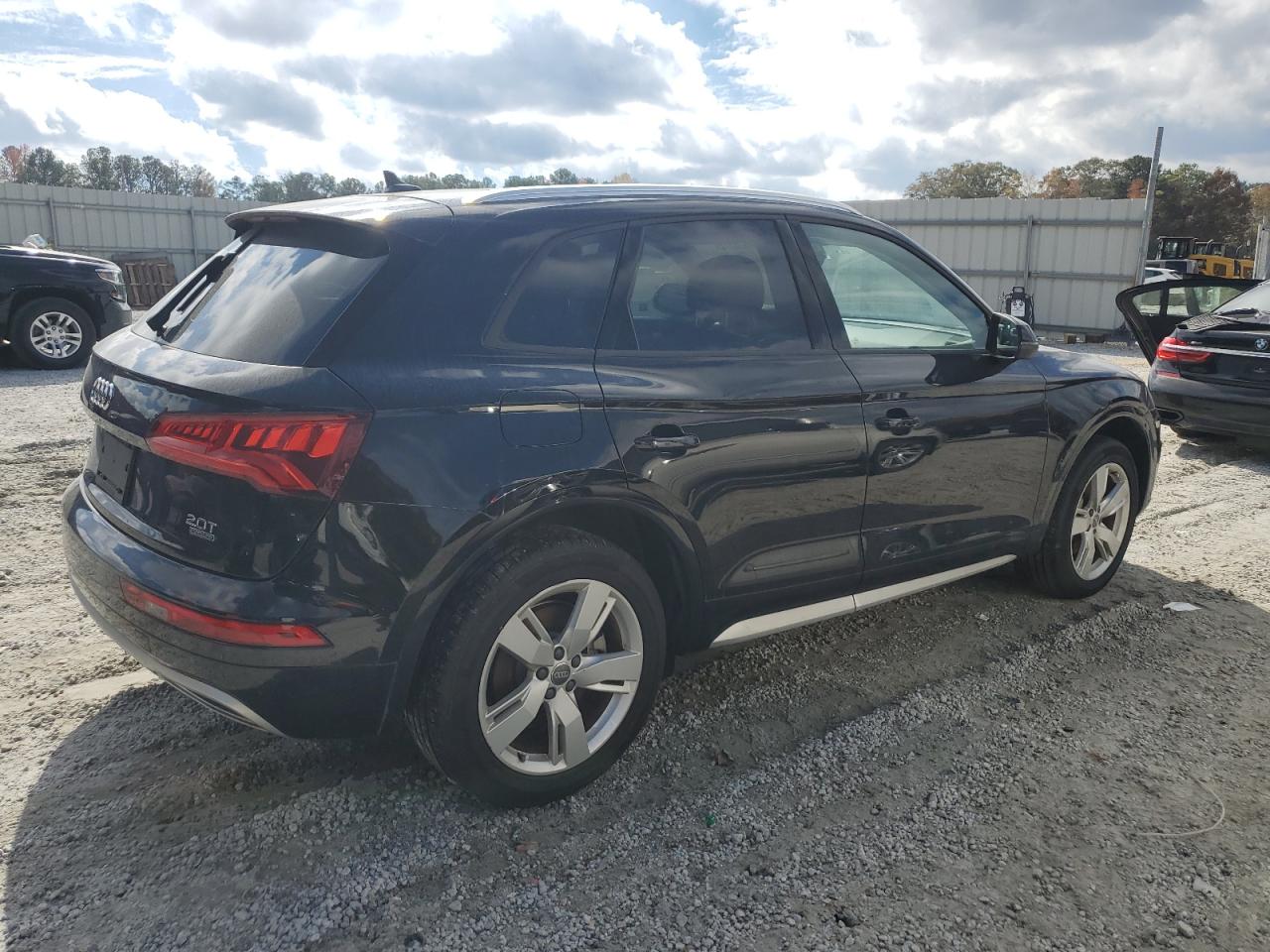 Фото: WA1ANAFYXJ2023911