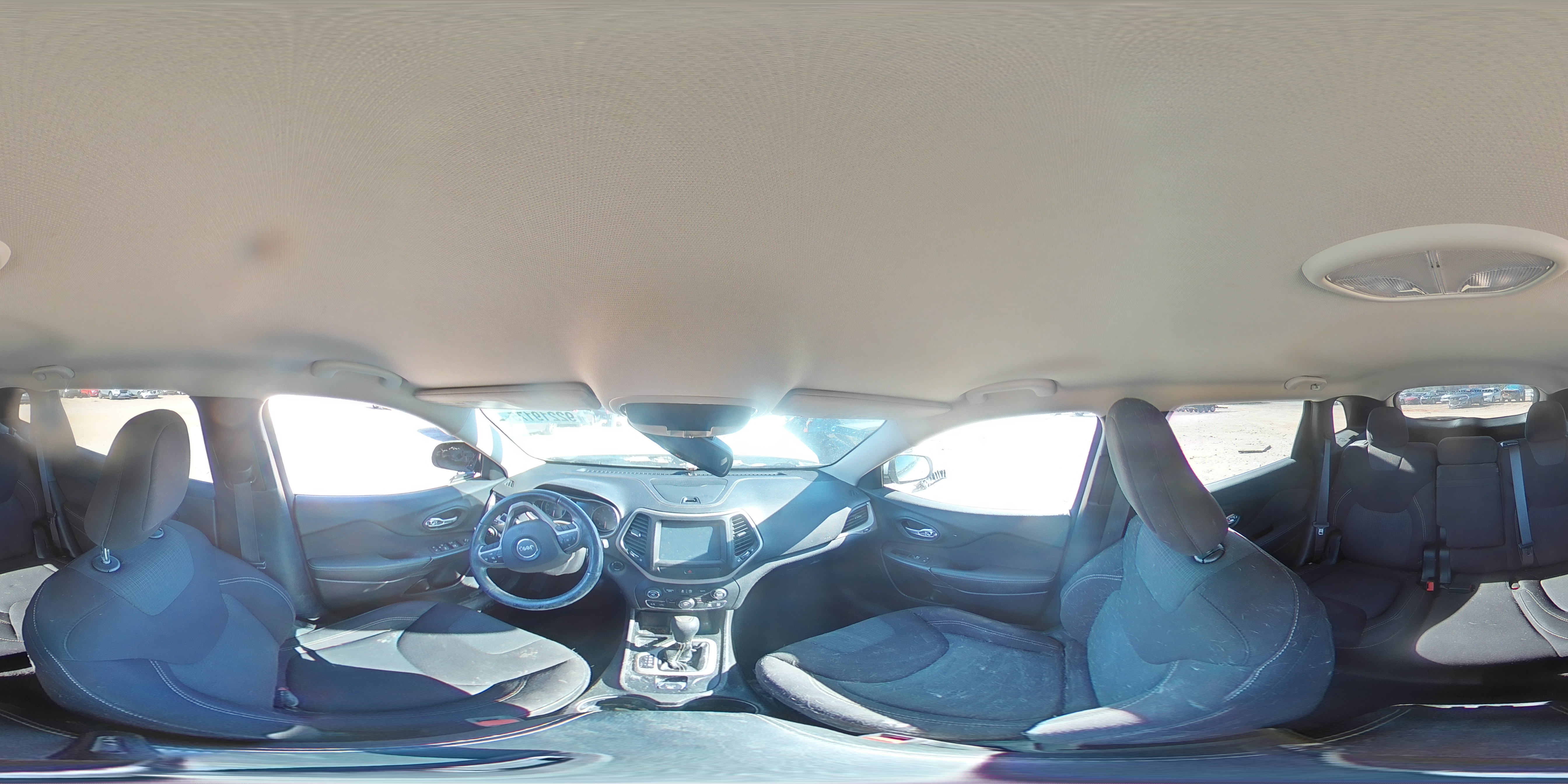 2017 Jeep Cherokee Latitude VIN: 1C4PJLCS0HW560295 Lot: 92219175