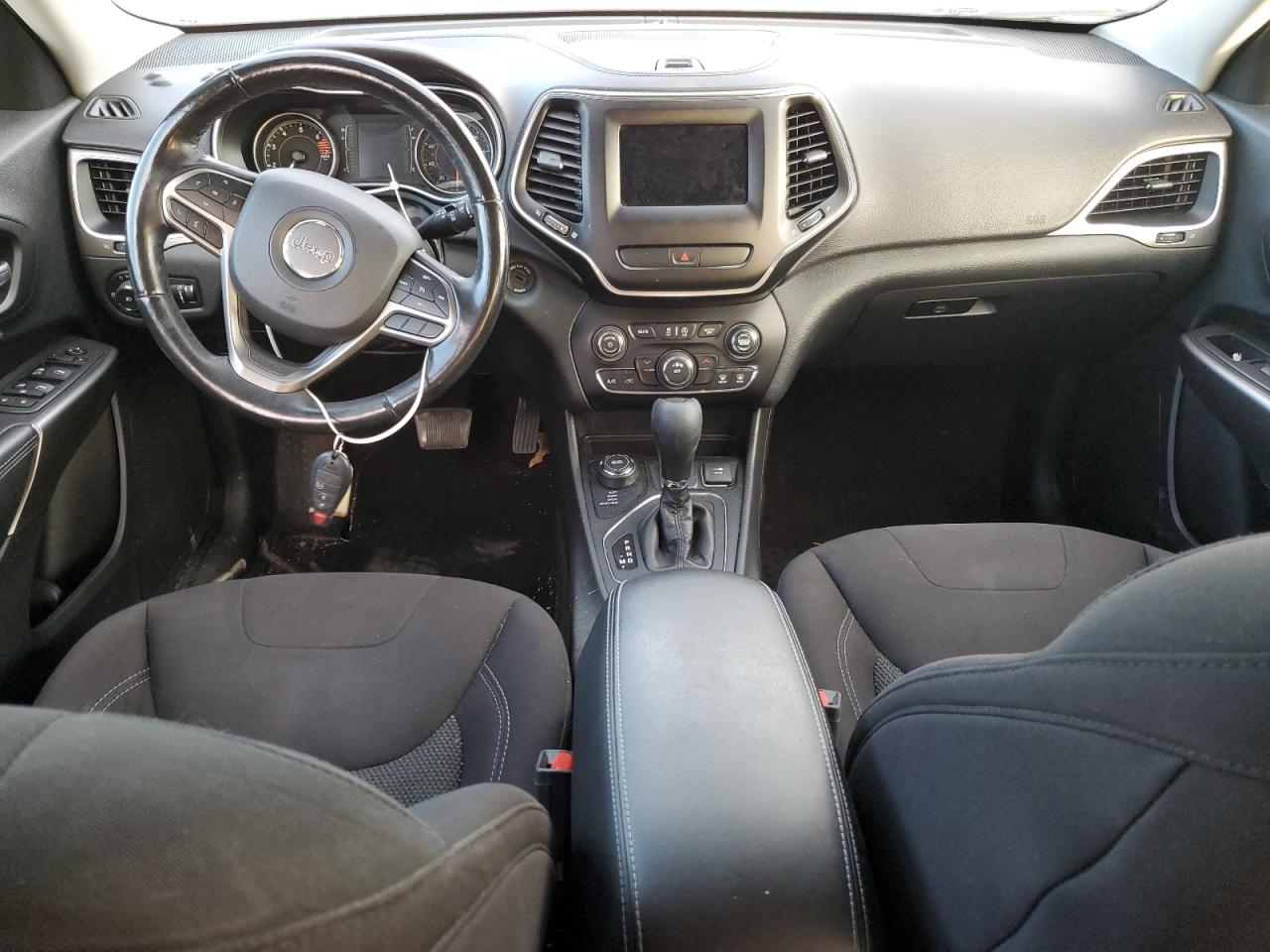 2019 Jeep Cherokee Latitude VIN: 1C4PJMCB6KD140291 Lot: 92593815