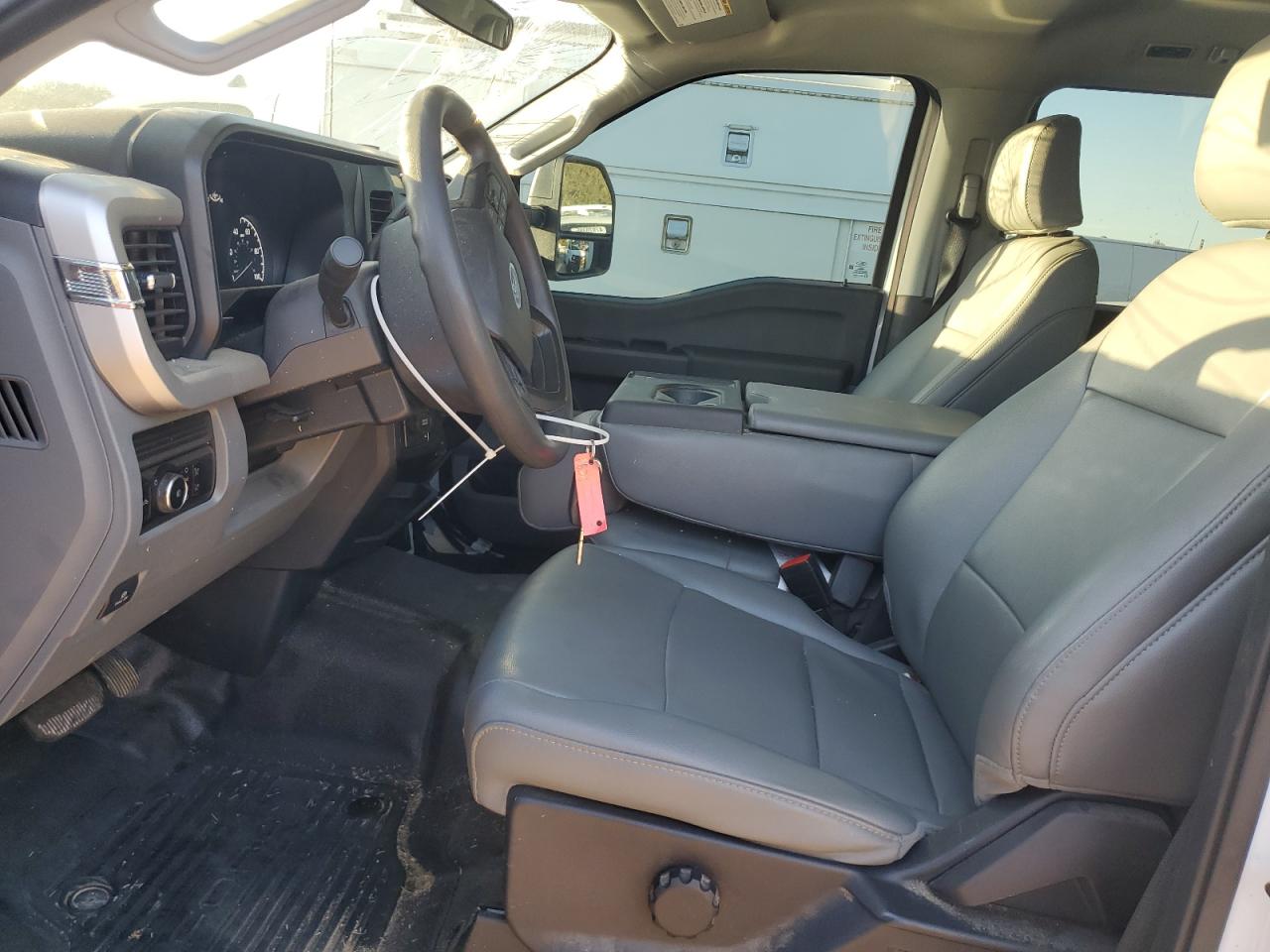 2023 Ford F350 Super Duty Flatbed Truck VIN: 1FT8W3DTXPEE15301 Lot: 91612155