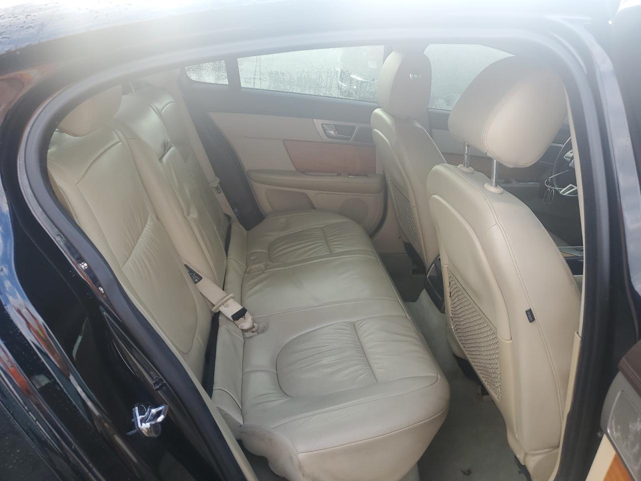 2010 Jaguar Xf Luxury VIN: SAJWA0FA8AHR57374 Lot: 91943585