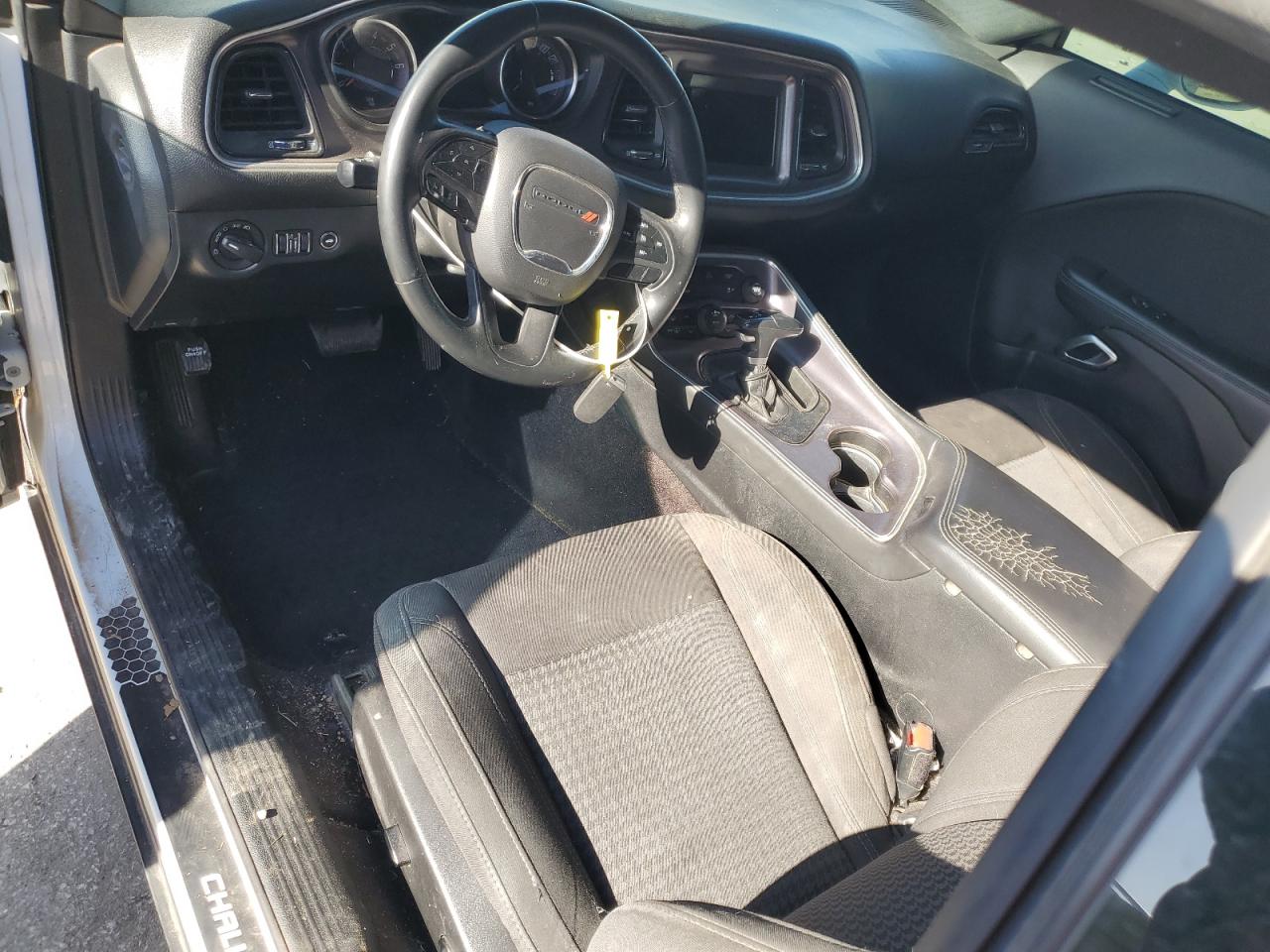 2018 Dodge Challenger Sxt VIN: 2C3CDZAG9JH242675 Lot: 92705155