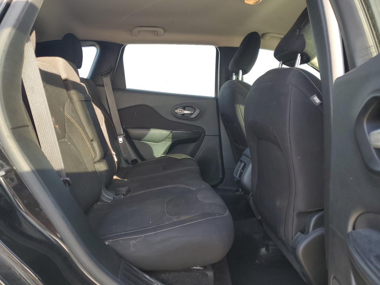 2016 Jeep Cherokee Latitude VIN: 1C4PJMCBXGW205252 Lot: 91783445