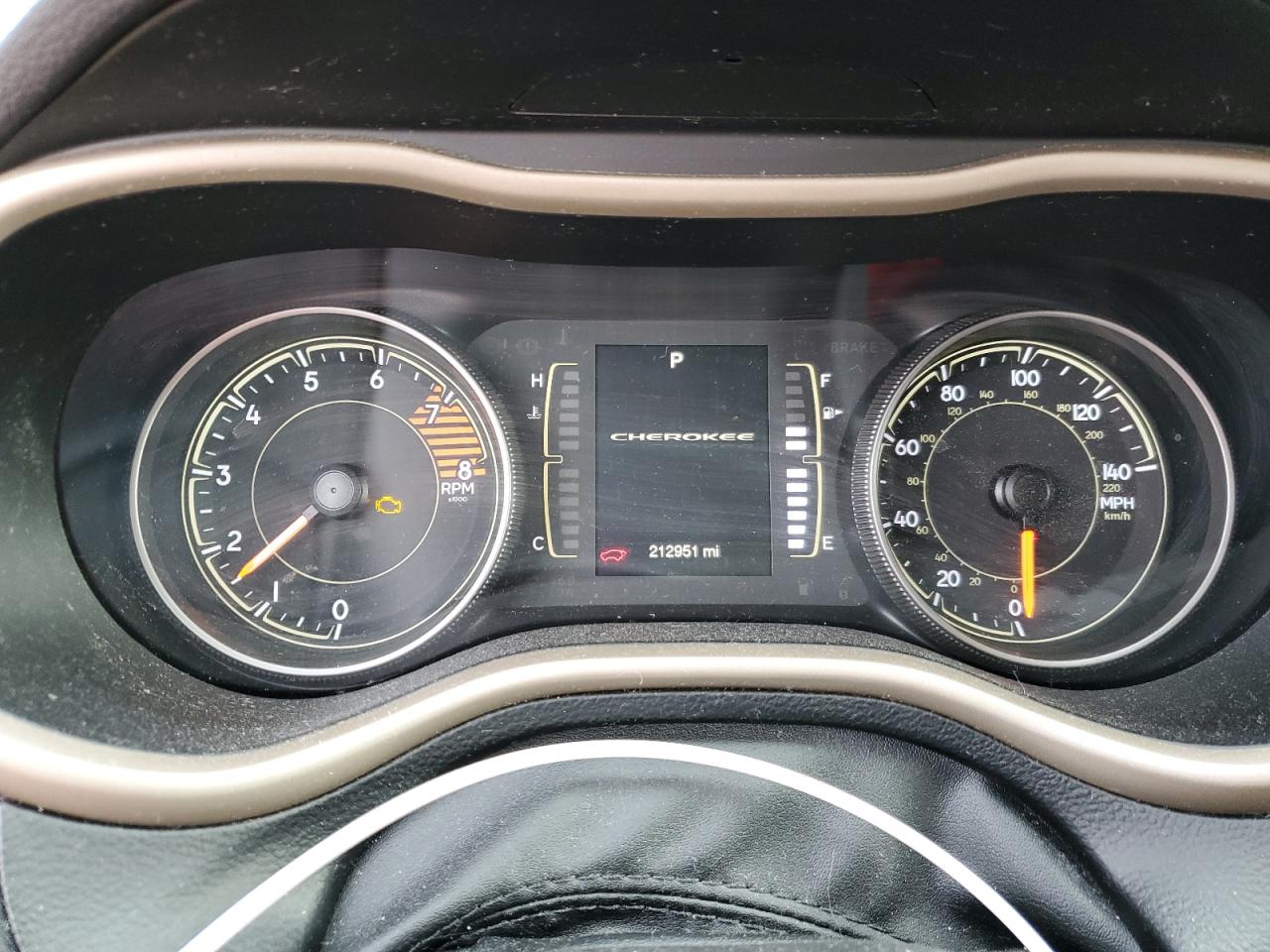 2017 Jeep Cherokee Latitude VIN: 1C4PJMCS6HW606105 Lot: 93149575